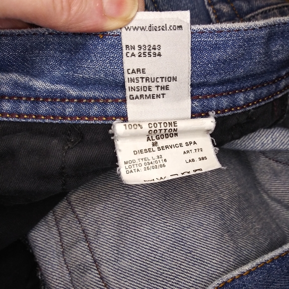 Vintage Diesel Tyel Distressed Button-Fly Bootcut Jeans Made In Italy - Picture 12 of 14